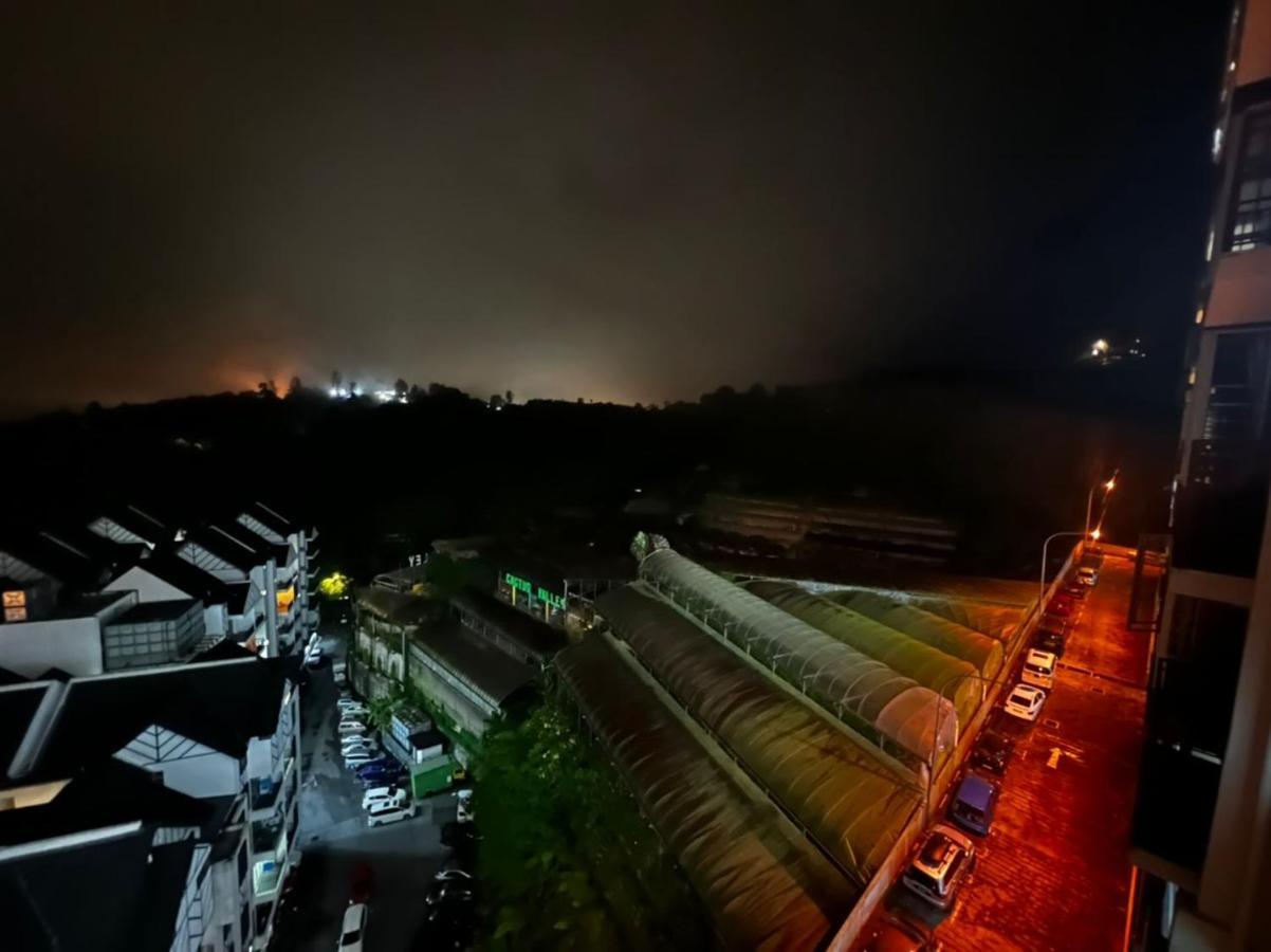 Pangsapuri Stoberi Cekelat *